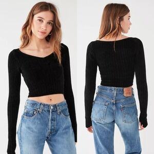 Urban Outfitters | NWT Ribbed‎ Long Sleeve V-Neck Crop Top in Black